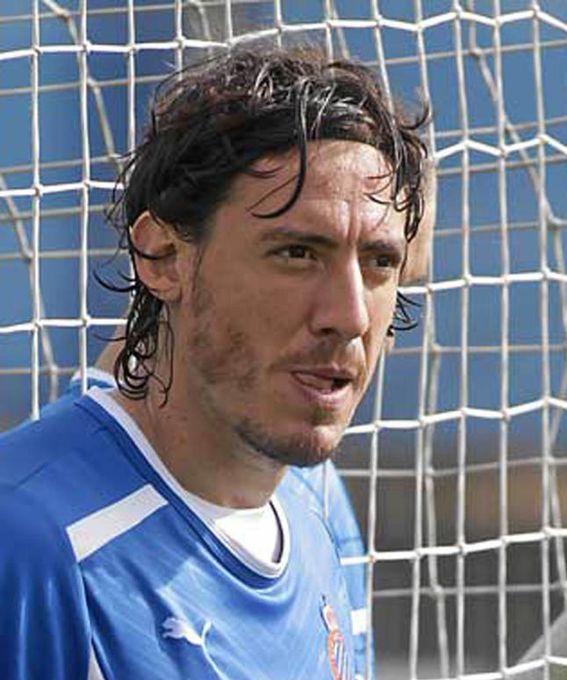 Cristian Álvarez, opción para la portería en junio