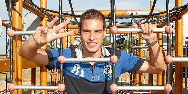 Antonio, el goleador del Sevilla C que llama a la puerta de Tejada