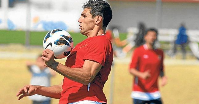 Wenger tiene más que vigilado a Fazio, la 'opción B' para su defensa