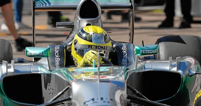 Los Mercedes reinan en Mónaco tras los primeros entrenamientos libres