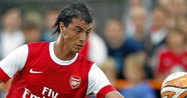 Desde Inglaterra colocan a Chamakh en el Betis