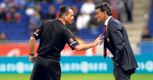Muñiz Fernández, un árbitro al que los dos temen por igual
