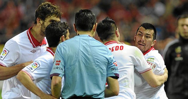 Medel: "Todos los partidos tengo ganas de morder, pero me tengo que controlar"