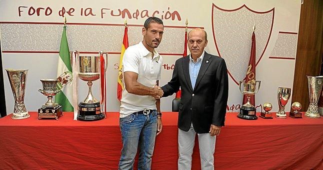 El Sevilla prepara una sorpresa a  Andrés Palop