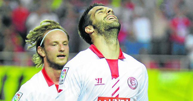 Negredo conquista Nervión y España, y ya se posiciona en Europa