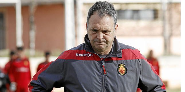 Joaquín Caparrós entrenará al Levante la próxima temporada