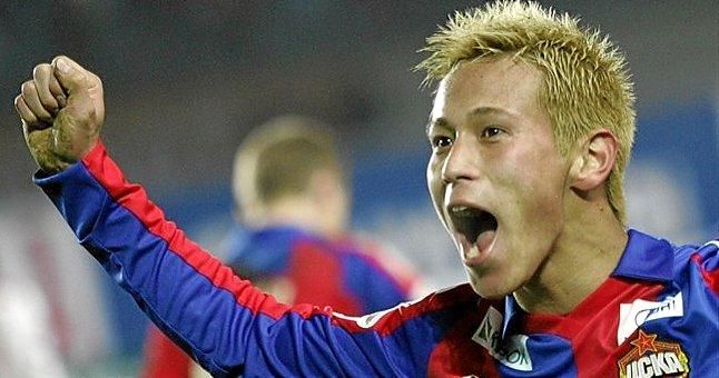 Sitúan al Sevilla en la puja por el japonés Keisuke Honda