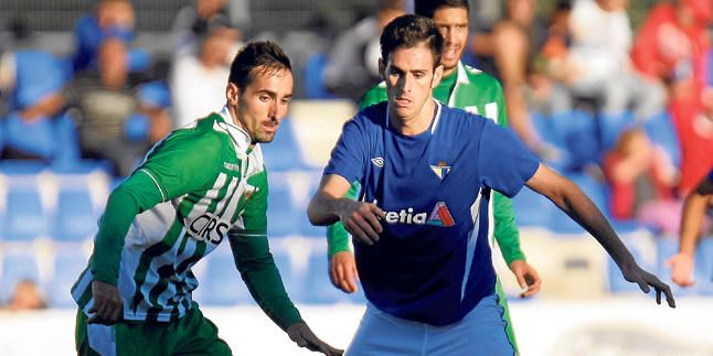 El Barnet de Edgar Davids se interesa en el astigitano Rubén Cruz