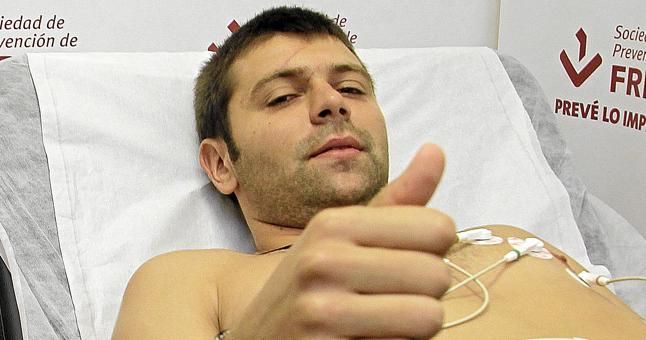 Rusescu: "Espero ayudar al Sevilla a ganar copas