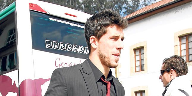 Cónclave de Betis y Milan para ultimar el aterrizaje de Dídac