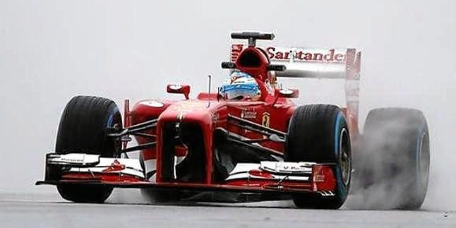 Hamilton logra la 'pole' en Silverstone, mientras que Alonso saldrá décimo