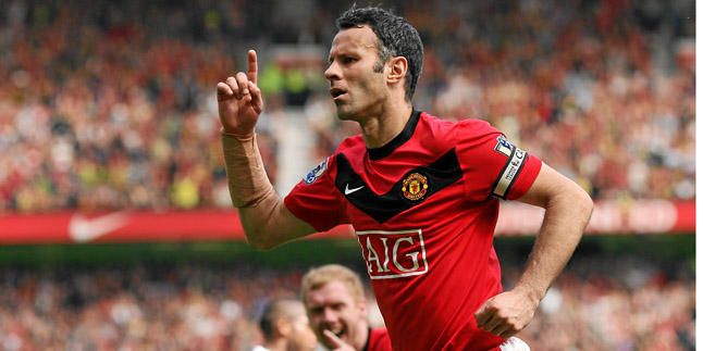 Giggs será futbolista y entrenador