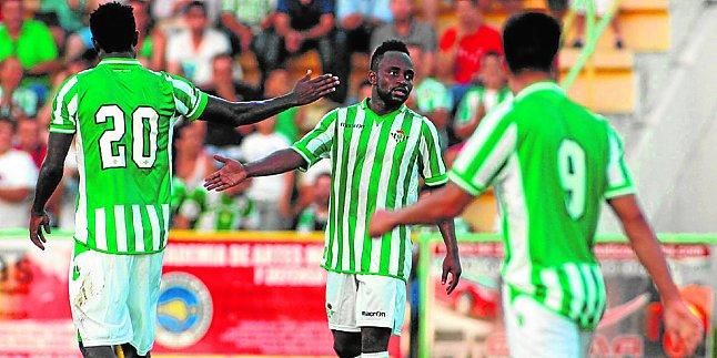 Los Barrios-Betis (0-7); a Molina y Rubén no se les olvida el gol