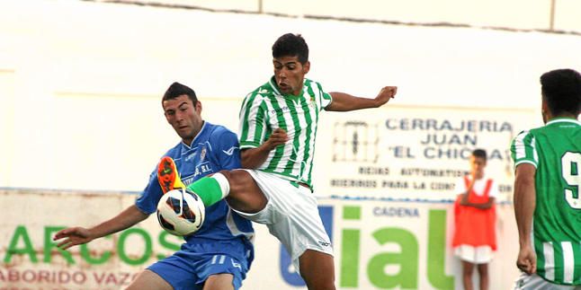 El Betis juega en Isla Cristina con Verdú y Juanfran de titulares