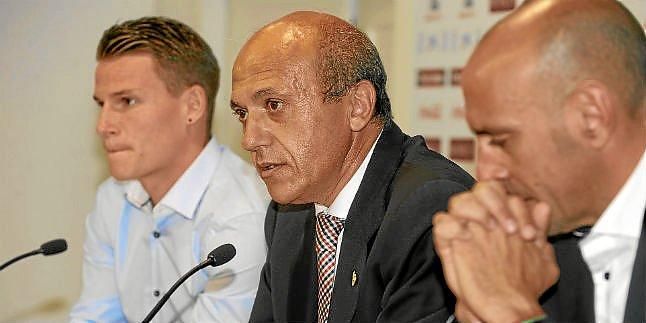 El PSG se defiende: "Hemos facilitado la operación para que Gameiro jugara la UEFA"