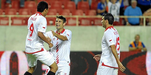 El Sevilla deja sin opciones a un flojo Mladost (3-0)