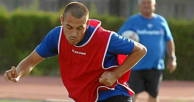 Úbeda: "Es un orgullo jugar en el Écija, es un histórico"