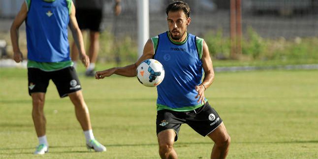 El Betis planea adelantar la renovación de Matilla