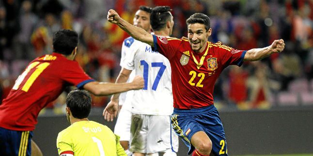España rescata un empate 'in extremis' (2-2)
