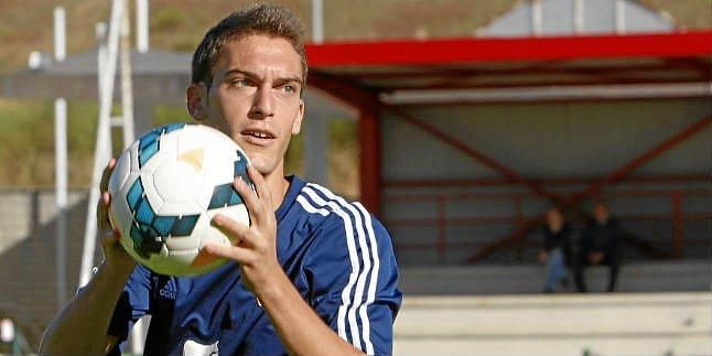 Roberto Torres estará un mes de baja por una fractura en el pómulo derecho