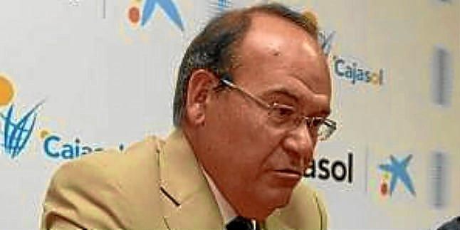 José Aguilar deja la presidencia del Cajasol