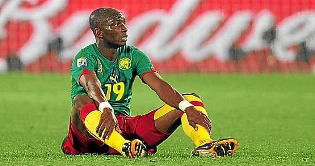 M'Bia, sustituido con molestias, se clasifica para el Mundial