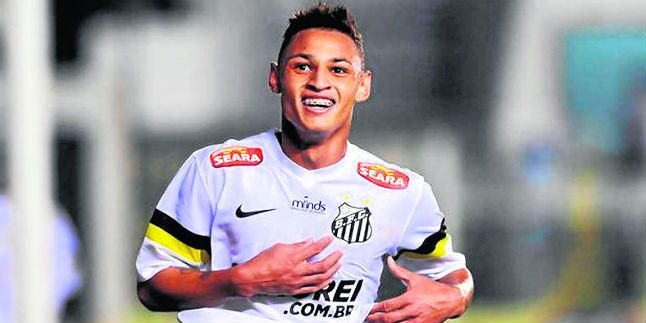 El Oporto medita pagar la cláusula para ganar la lucha por Neilton