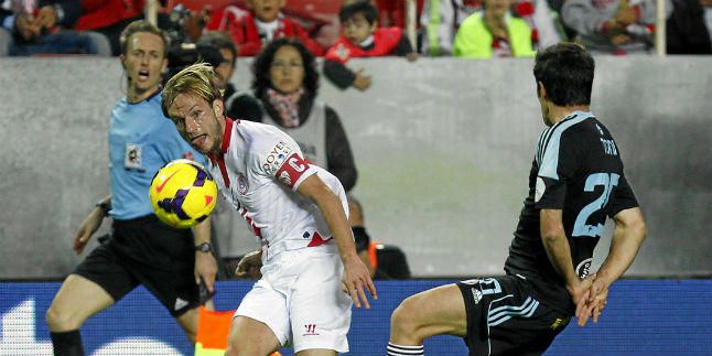 El Nápoles se une a la puja por Rakitic