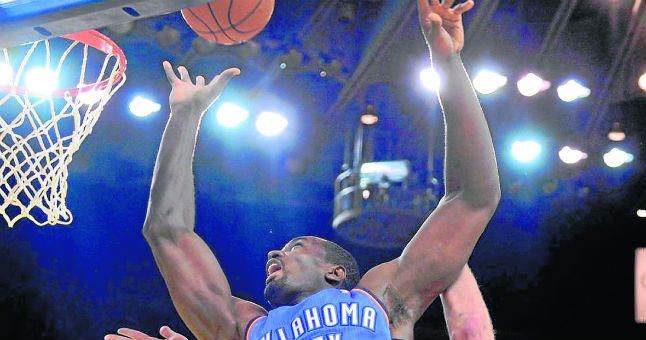 Ibaka secunda a Durant y Westbrook en su triunfo