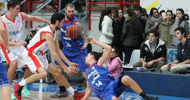 El Cajasol remonta 17 puntos y gana en Madrid (54-61)