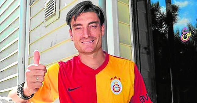 Oferta por Albert Riera, según la prensa turca