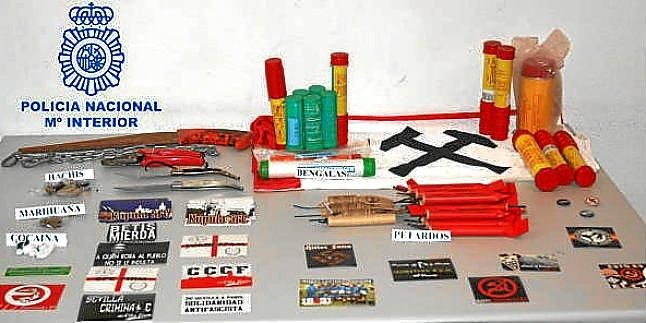 La Policía intervino bengalas, navajas, drogas y alcohol a los 'ultras' del Elche y del Sevilla