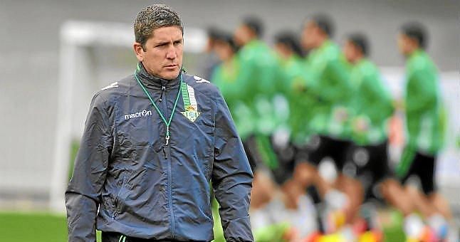 El Betis destituye a Juan Carlos Garrido