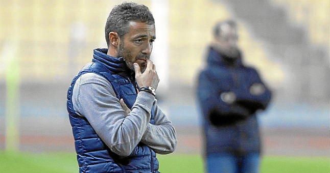 Óscar Cano peligra en el Betis B; ya suena Ito como sustituto