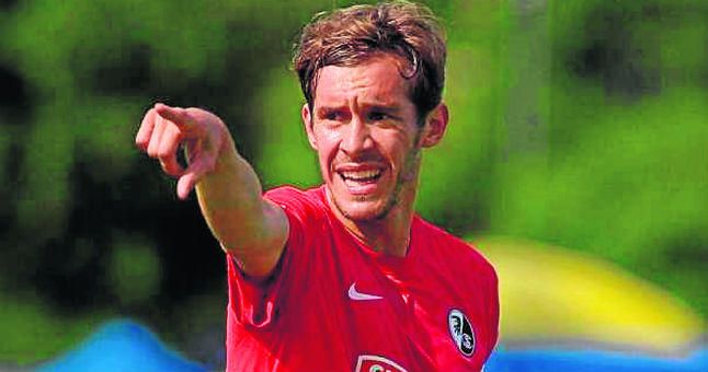 Schuster decide renovar con el Friburgo