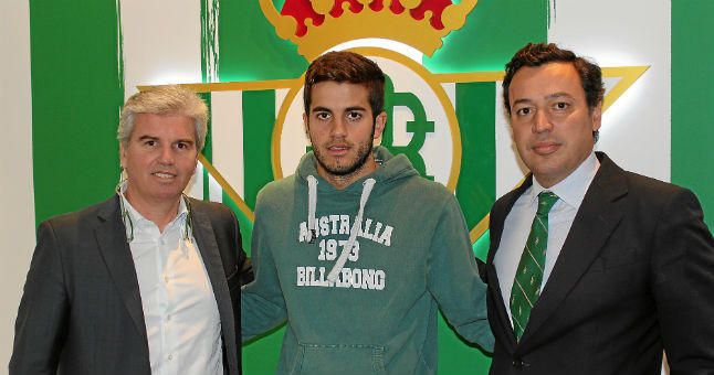 Marco Rosa firma un contrato profesional hasta 2016