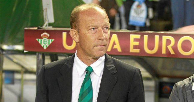 Calderón: "Parece que el destino se empeña en ser cruel con el Betis"