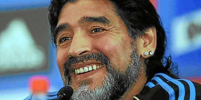 Pakistán quiere que Maradona conozca el fútbol que menospreció