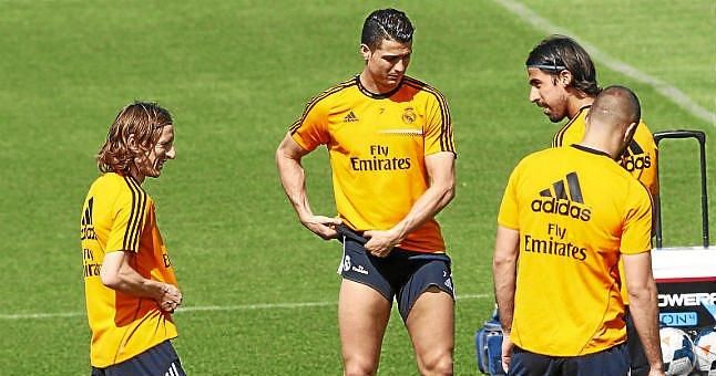 Modric vuelve al grupo en una sesión sin Ramos, Bale ni Carvajal