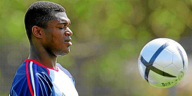 Desailly: "Si España vuelve a ganar, será la mejor selección de la historia"