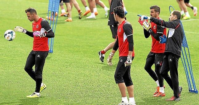 Javi García deja de ser el entrenador de porteros