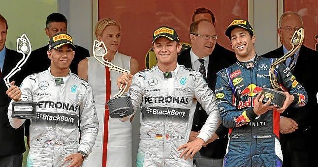Rosberg: "Mi relación con Hamilton es más difícil, pero no diferente"