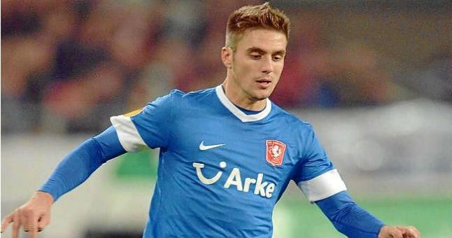 Schreuder: "Dusan Tadic es un futbolista muy top"