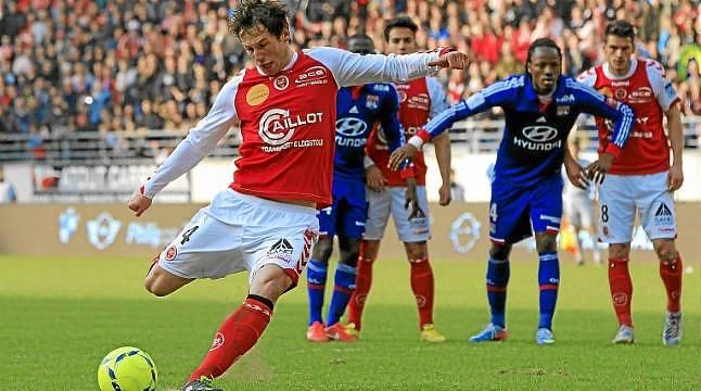 Krychowiak "es un pulmón que tiene buena llegada"