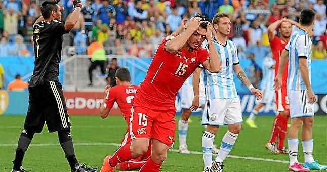 La opción Dzemaili vuelve a escena