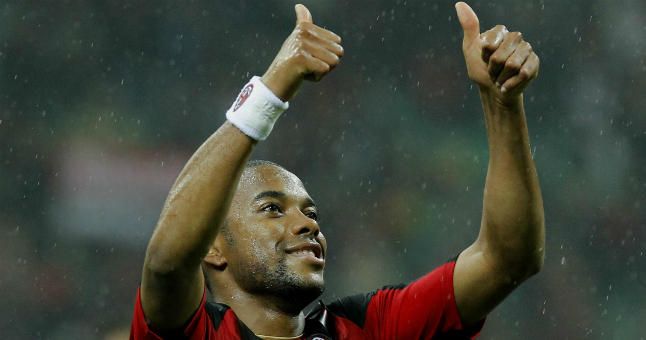 Robinho regresa al Santos por tercera vez en su carrera