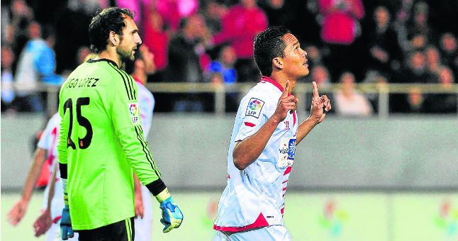 Villas-Boas insiste en que Bacca es lo que necesita