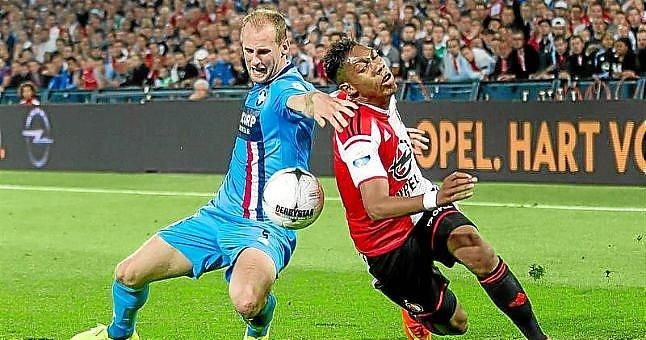 La fragilidad defensiva castiga al Feyenoord (1-2)