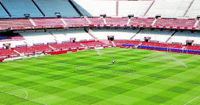 El Sevilla aprovecha el parón para cambiar el césped