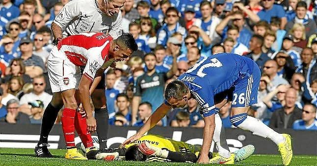 El Chelsea confirma que Courtois no sufre lesión en la cabeza